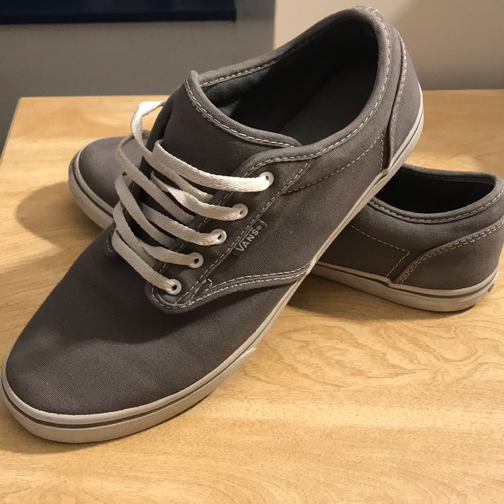 Super cute women’s Vans